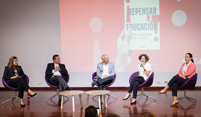 LANZAMIENTO DEL LIBRO REPENSAR LA EDUCACIÓN EN PEREIRA
