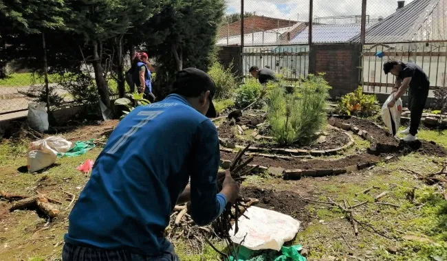 UNIMINUTO le apuesta a la siembra y al reciclaje autónomo a través de huertas comunitarias.