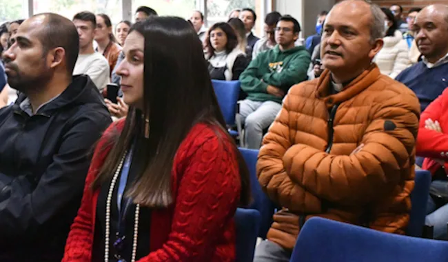 Publico confrencia presidente de ramo