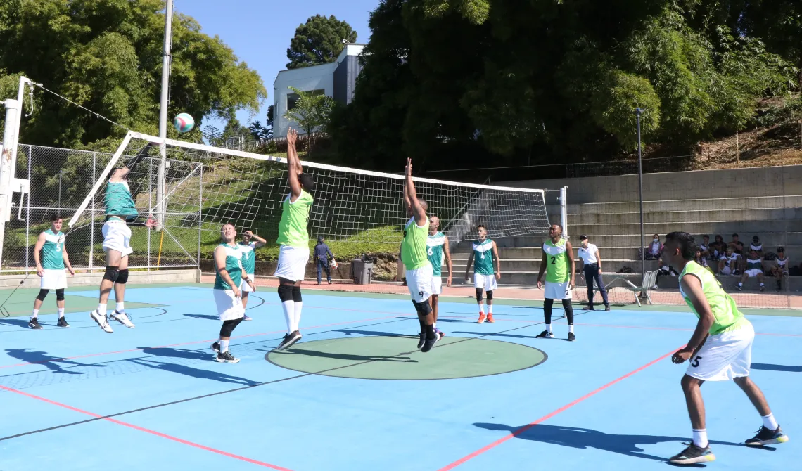 Competencia de voleibol masculino