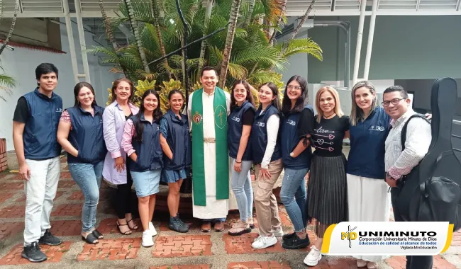 Estudiantes participantes de #InmersiónSocial "Con los pies en la tierra" 2023