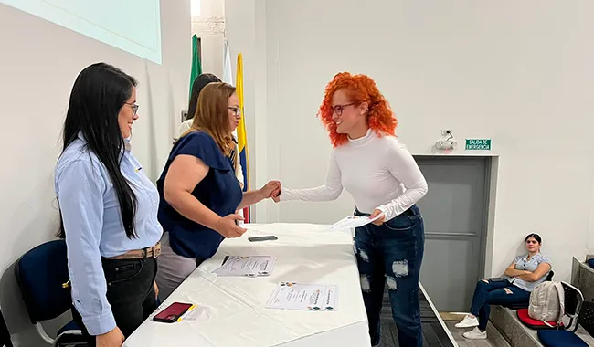 entrega-de-becas-pereira.jpg
