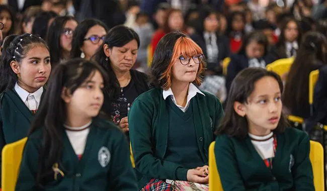 En las Olimpiadas STEM participan Instituciones Educativas Distritales y colegios privados.