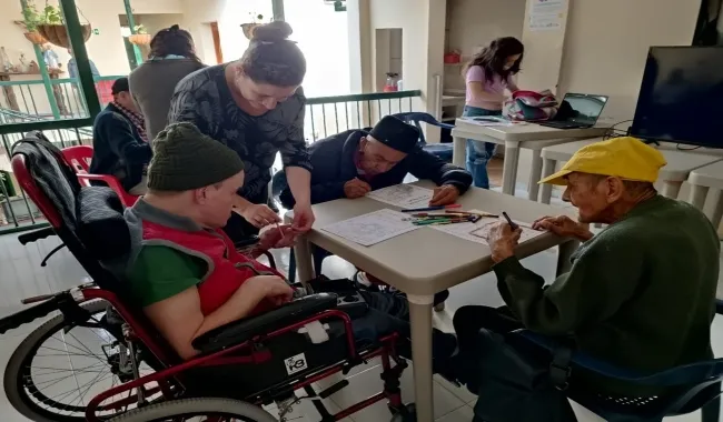 UNIMINUTO trabaja por el desarrollo de líderes comprometidos con el bienestar de sus comunidades.
