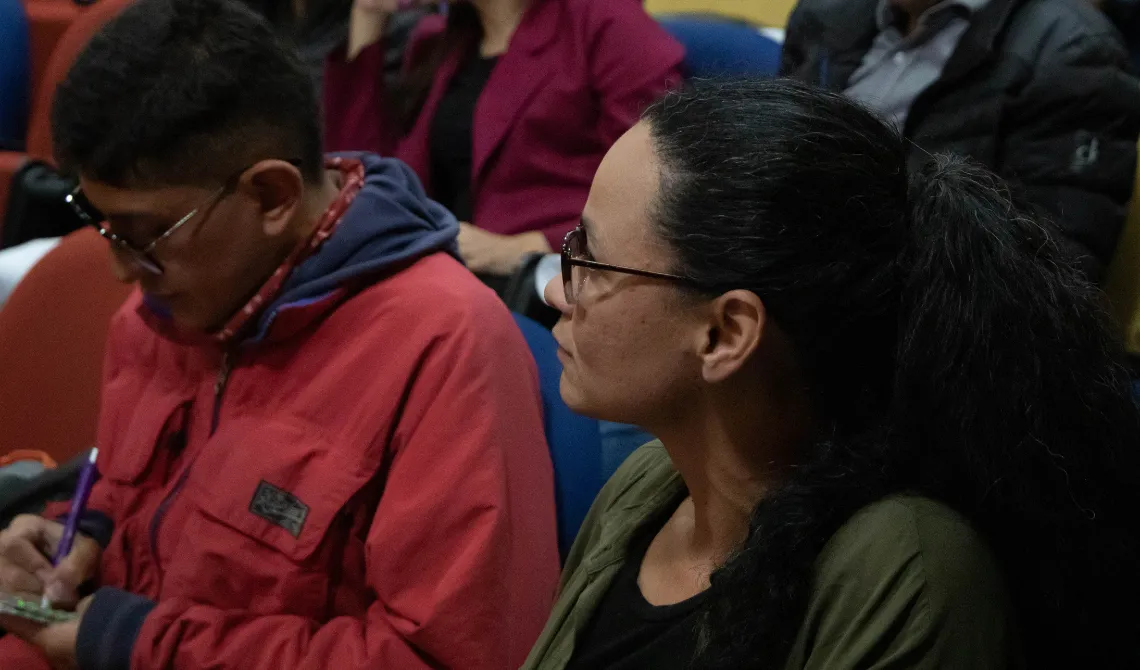 Re- Evolucionate a un clic - Participantes prestando atención 