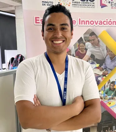 Cristian Yesid Castillo Rodríguez Profesional Servicios Académicos PCIS
