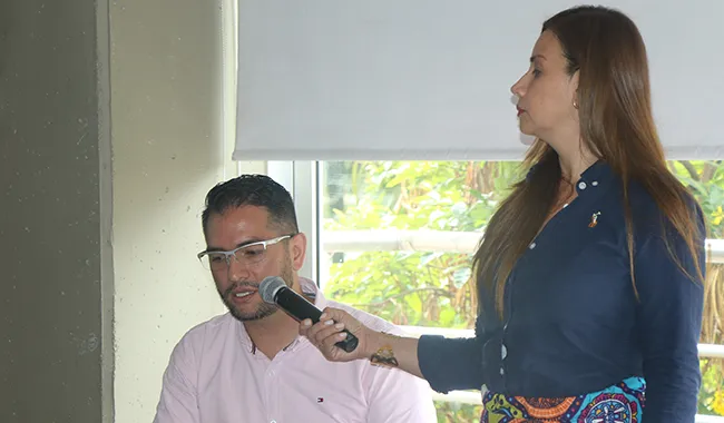 “Explorando Nuevos Horizontes: El Impacto Transformador de la Inteligencia Artificial Generativa en Entornos Educativos"