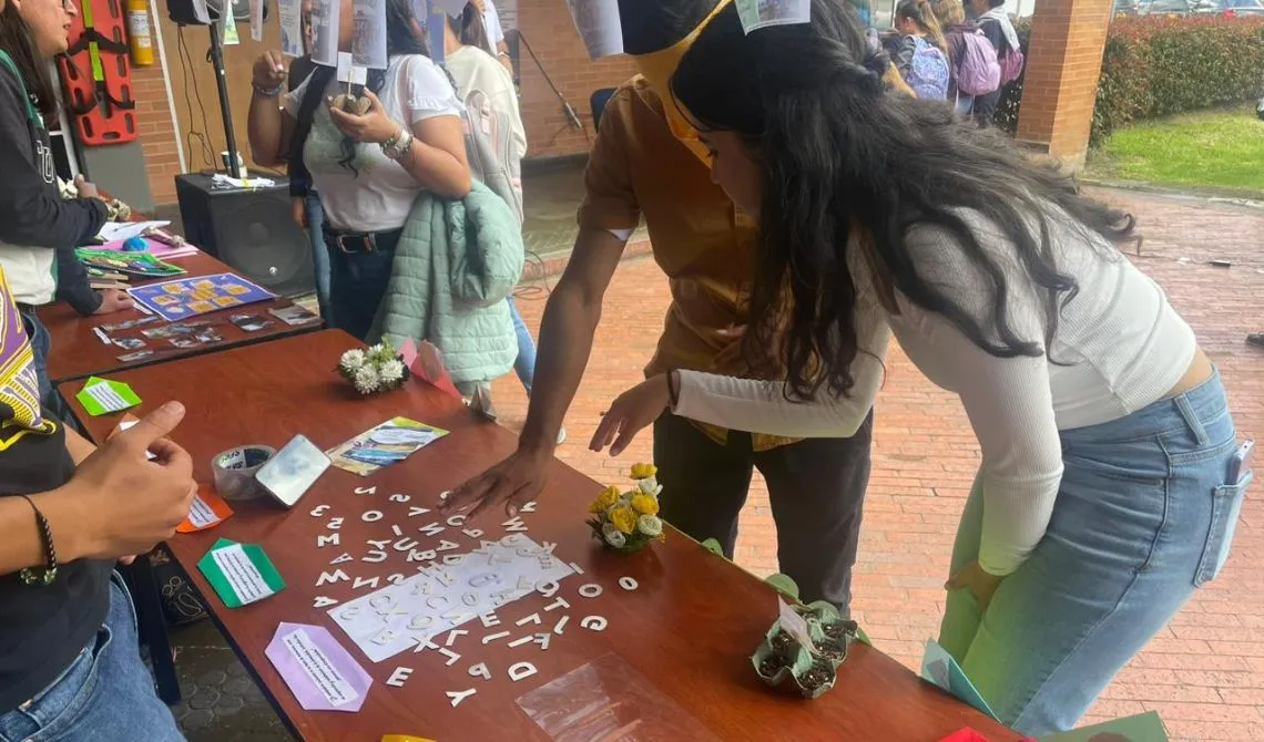 Sensibilización a estudiantes en la discapacidad visual a través de la práctica en responsabilidad social