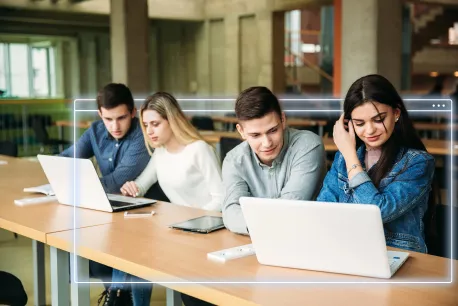 Estudiantes en computadores