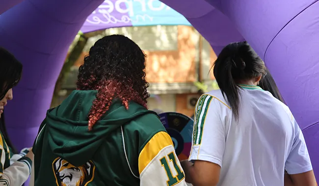 Estudiantes de colegio visitando la sede de UNIMINUTO seccional Antioquia - Chocó