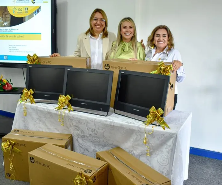 Donación-computadores-Ibagué