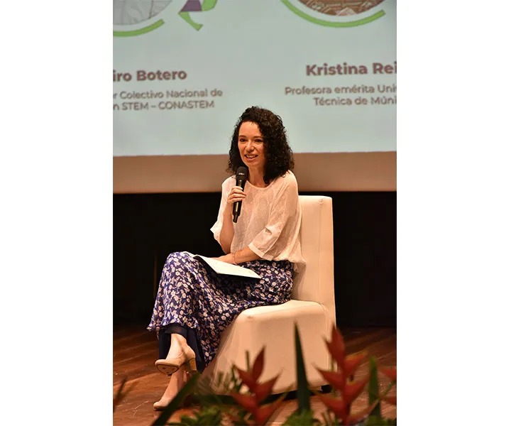 Viviana-Garzón-directora-del-Instituto-UNNO-del-PCIS.jpg 