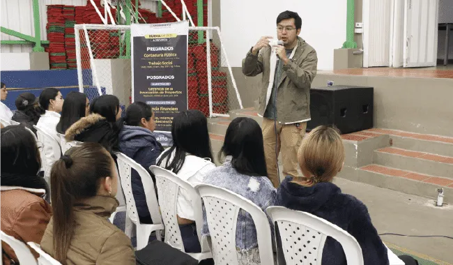 Estudiantes y profesores tuvieron un espacio de esparcimiento para conocerse y disfrutar de las actividades programadas.