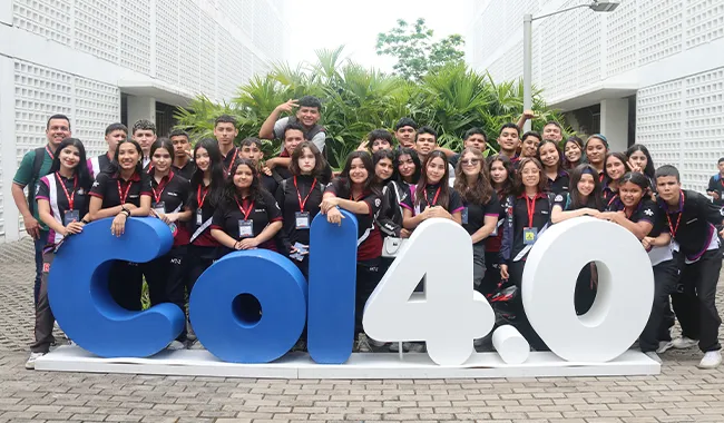 Participantes estudiantes evento Colombia 4.0 