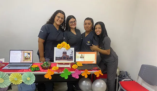 estudiantes de los programas de Psicología y Trabajo Social en exposición fotográfica 