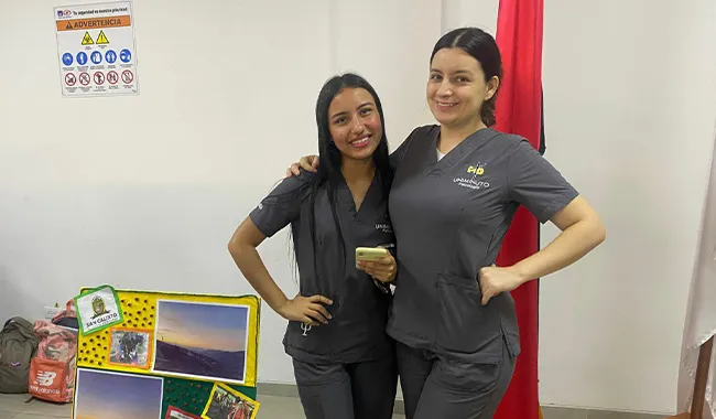 estudiantes de los programas de Psicología y Trabajo Social