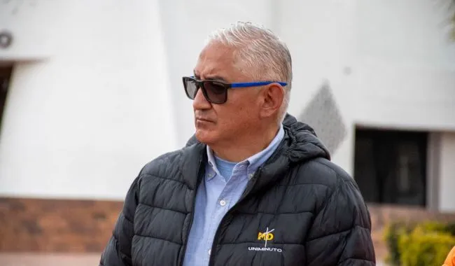 Dr. Jefferson Arias en visita del Alcalde de Engativá