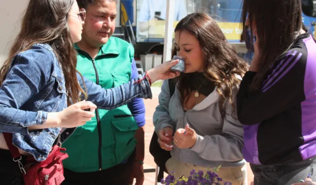 Estudiantes del Centro Universitario Perdomo participando activamente en este espacio de emprendimiento