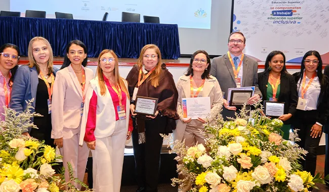 Reconocimiento a Universidades