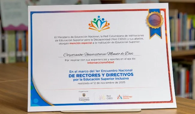Mención especial por inspirar con sus experiencias y aportes en el eje de Interseccionalidad
