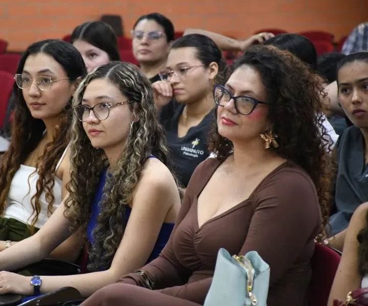 Estudiantes de UNIMINUTO 