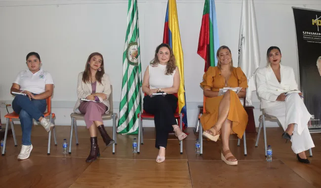 Panelistas Conversatorio Día de la Mujer