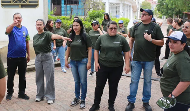 Relacionamiento de Rectora sede Santanderes Margarita Maria Contreras Díaz y su equipo de trabajo con la comunidad