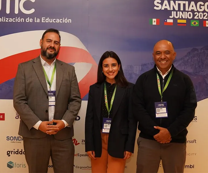 UNIMINUTO Virtual compartió su modelo de éxito estudiantil en EDUTIC Santiago 2026 