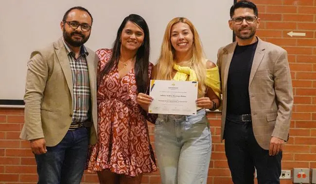 "Esta alianza expresa el compromiso de UNIMINUTO con una educación de calidad al servicio de la comunidad profesional del territorio. El Seminario–Taller estuvo a cargo de docentes y expertos de nuestros programas de Comunicación Social – Periodismo y Psicología, quienes pusieron su conocimiento técnico y sentido humano al servicio de un oficio decisivo para la vida democrática de la región"