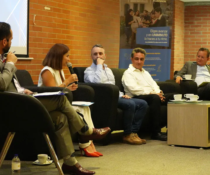 Se analizaron los retos de sostenibilidad, la gobernanza ambiental y la necesidad de llevar la Ecología Integral de la teoría a la práctica territorial. 