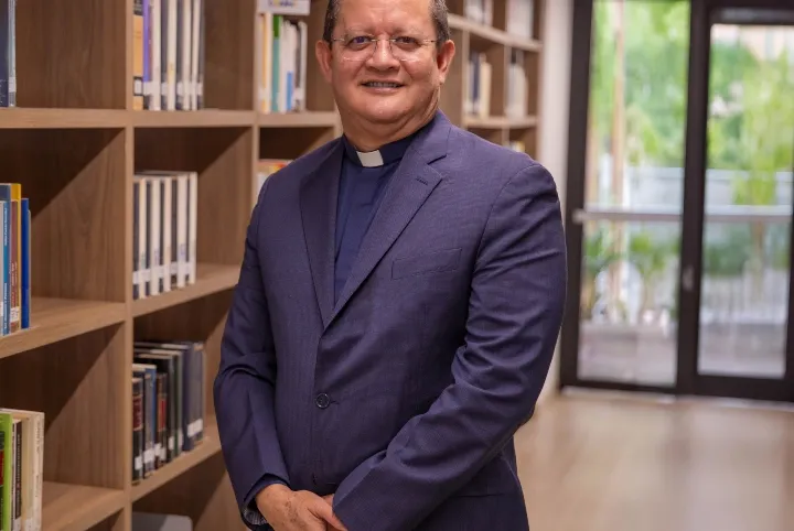Columna del rector general de UNIMINUTO padre Harold Castilla en La República.