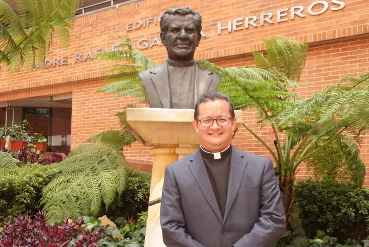 Columna del rector general de UNIMINUTO padre Harold Castilla en La República.