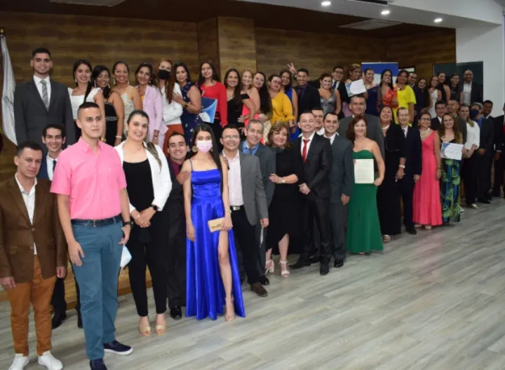 Cómo es tradicional, la Corporación Universitaria Minuto de Dios, sede Ibagué realizó la Noche de la Excelencia, evento que destaca los colaboradores, estudiantes y administrativos quienes a lo largo del año se han destacado por diferentes acciones que hacen grande la institución.