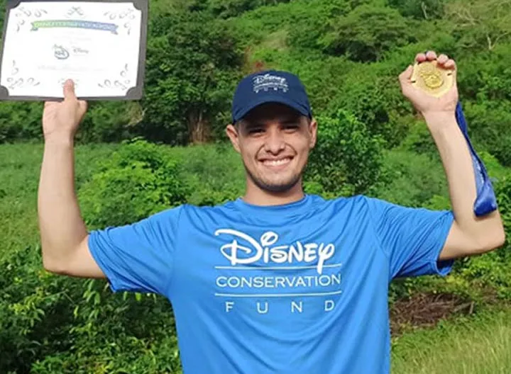Nelson Álvarez, el joven ‘héroe’ premiado por Disney