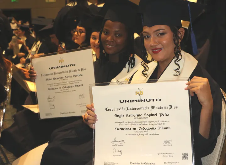 Graduados UNIMINUTO 