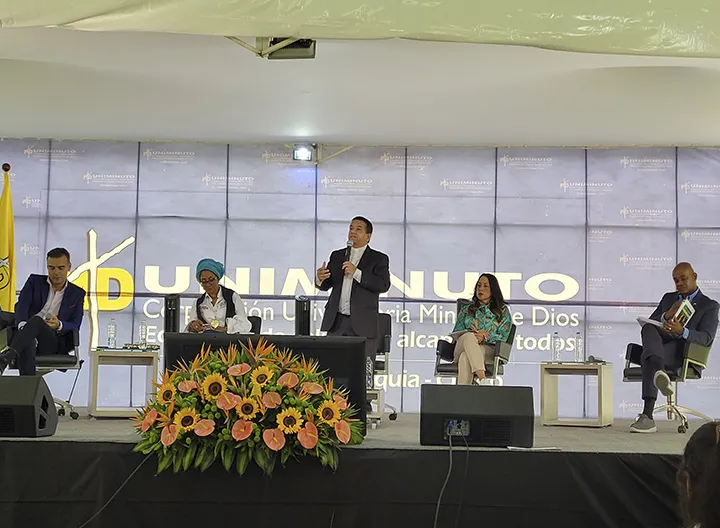 Como espacio para fortalecer la democracia, se desarrolló el Debate Vicepresidencial