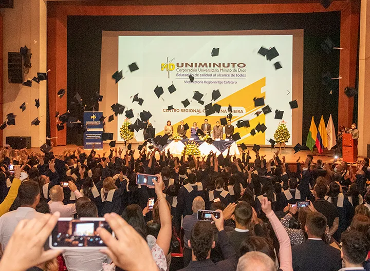 Grados UNIMINUTO Chinchiná 2022-1