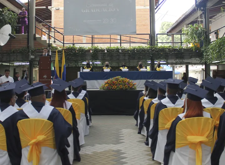 Ceremonia de Certificación de 55 nuevos técnicos laborales