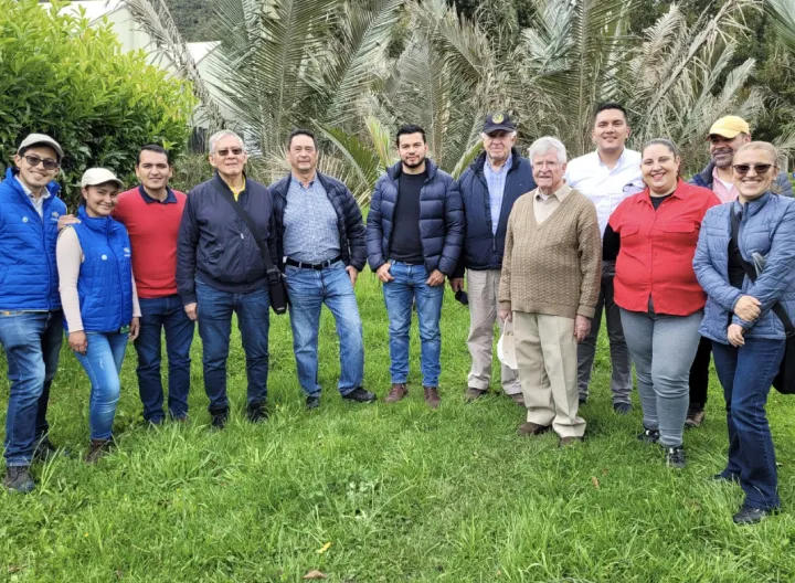 Visita a CORAFLOR