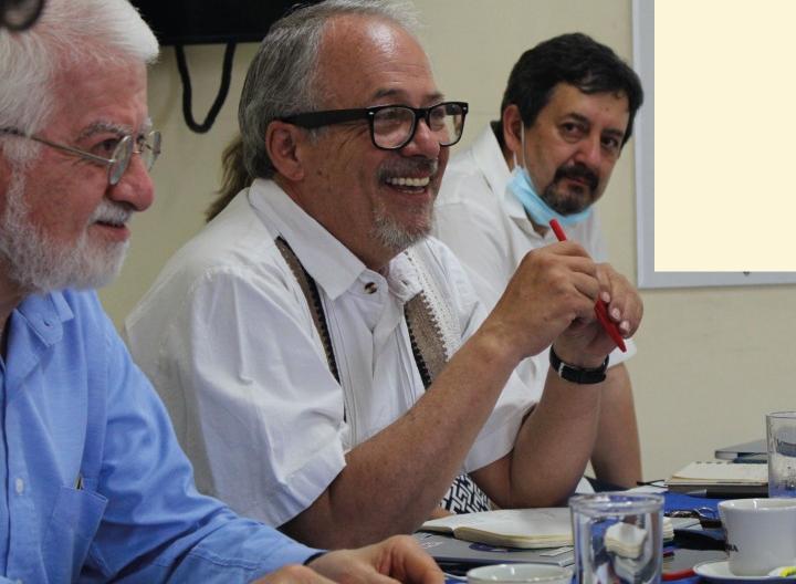 El Vicerrector de la UPAEP de México Eugenio Urrutia comparte con profesores de UNIMINUTO Girardot