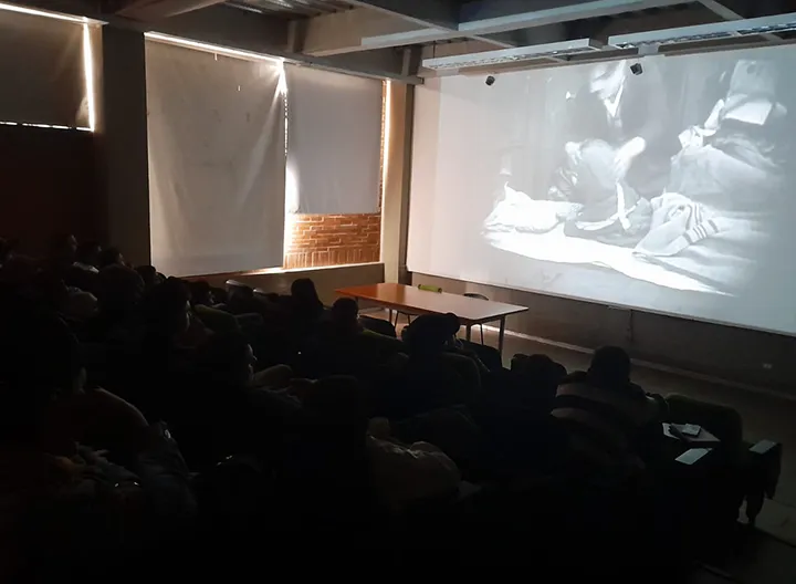 Comunidad académica se reúne para las jornadas de cine foro en los diferentes centros regionales