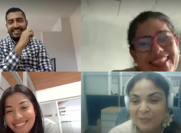 Personas en charla virtual 