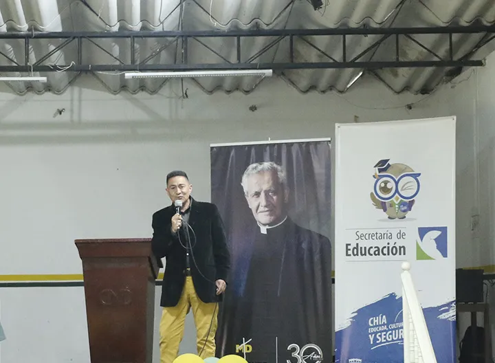 Coordinador académico y de asuntos estudiantiles 