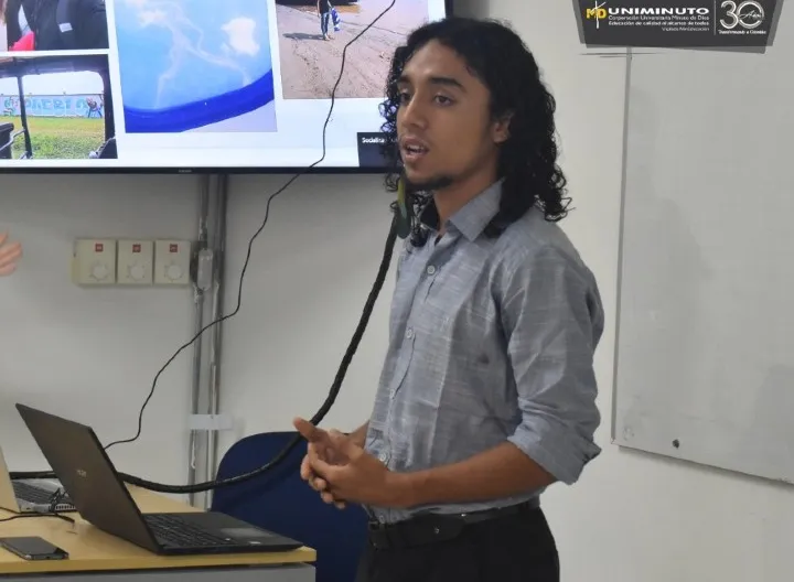 Jaime Orlando Carantón durante la socialización de prácticas.