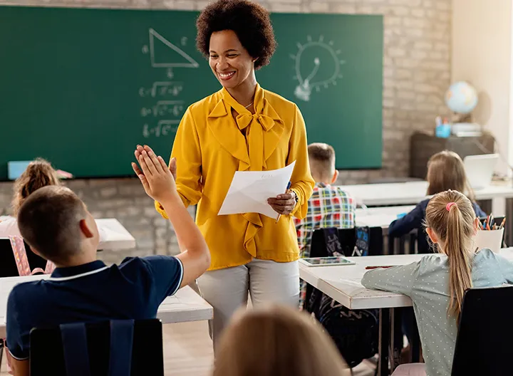 Licenciatura en Educación Infantil, renueva Acreditación en Alta Calidad