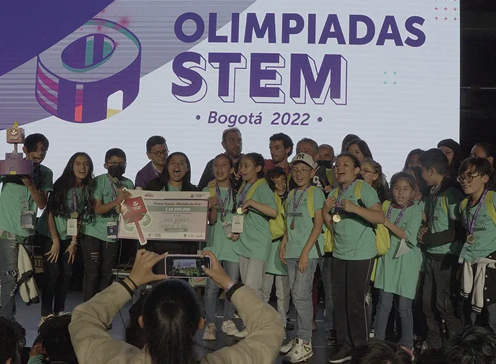Las-Olimpiadas-STEM-expanden-su-alcance-en-Latinoamérica---Como estrategia-pedagógica-que-promueve-metodologías-de aprendizaje con enfoque STEM.jpg