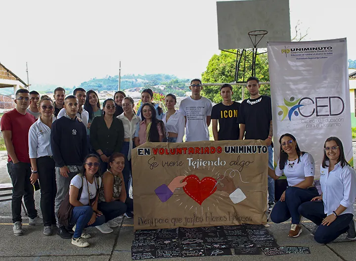 Estudiantes de UNIMINUTO Chinchiná en el lanzamiento de la estrategia Voluntariado
