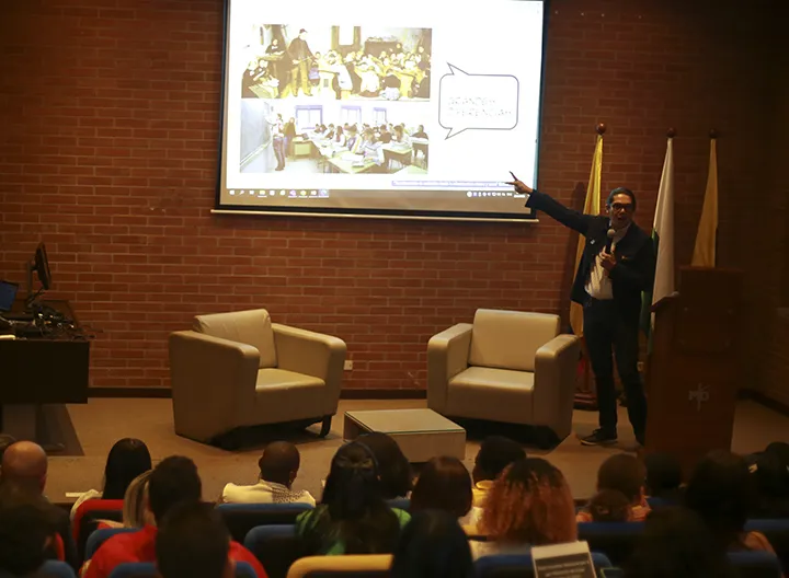 Ponencia de policromías de Paz