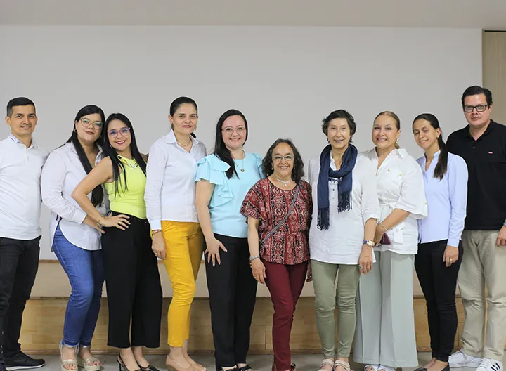 Foto grupal con los Pares Académicos y directivos de UNIMINUTO Norte de Santander