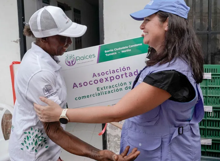 Entrega simbólica de insumos y equipos del proyecto Raíces de ONU Mujeres
